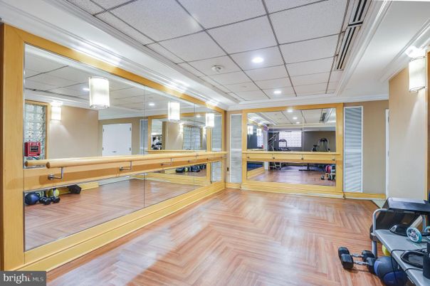 Fitness Equipment, Interior, Recessed Lighting, Wood Texture Flooring