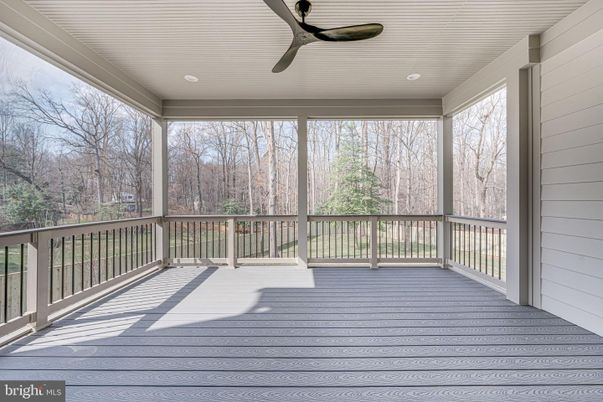 Interior, Recessed Lighting, Sun Room, Wood Texture Flooring