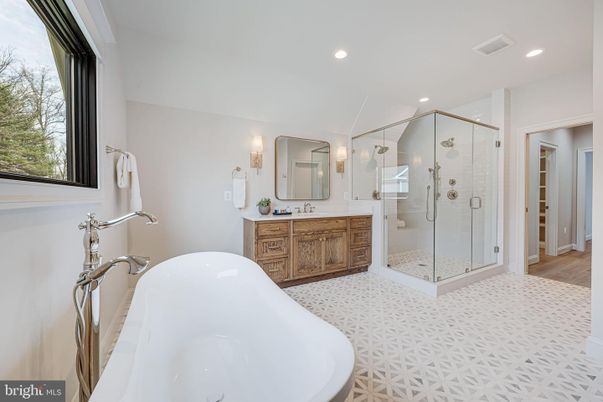 Bathroom, Dual Sink Vanities, Free Standing Baths, Glass Shower, Interior, Recessed Lighting