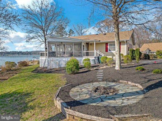 Backyard, Exterior, Water