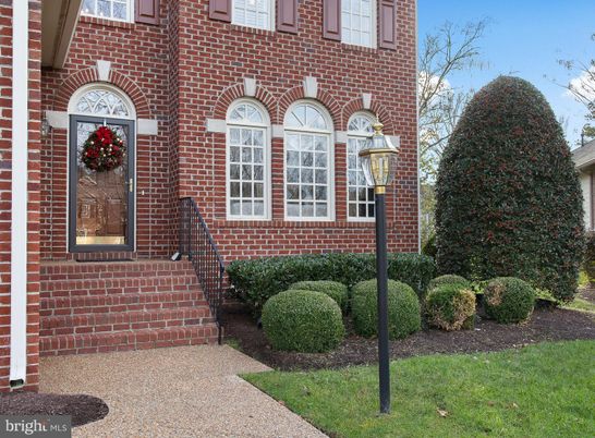 Exterior, Facade, Brick Facade, Georgian