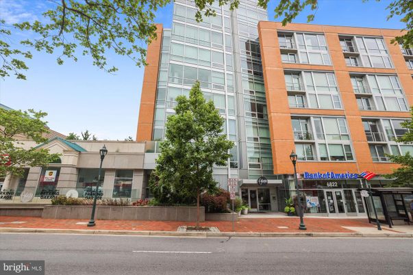 Exterior, Facade, Condo Building