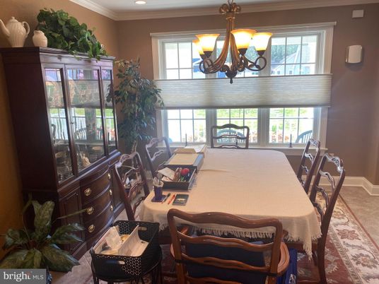 Chandelier, Dining room, Interior, Recessed Lighting