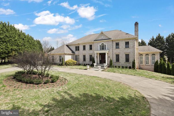Backyard, Exterior, Facade, French Provincial