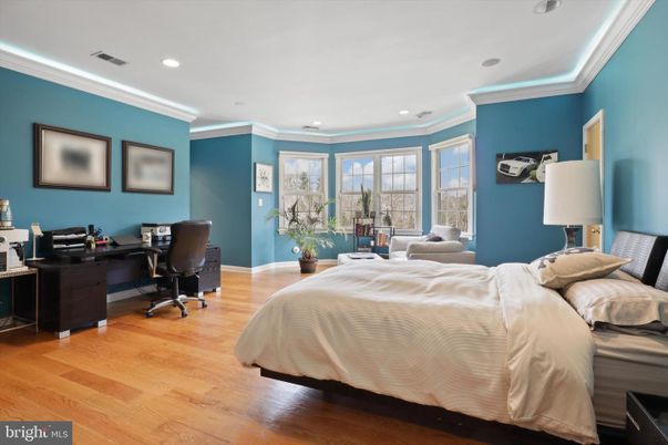 Bedroom, Home Office, Interior, Recessed Lighting, Wood Texture Flooring