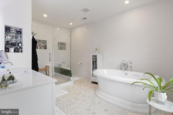 Bathroom, Free Standing Baths, Glass Shower, Interior, Recessed Lighting