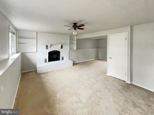 Empty room, Fireplace, Interior