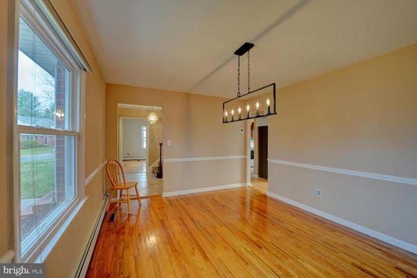Chandelier, Empty room, Interior, Pendant Lights, Wood Texture Flooring