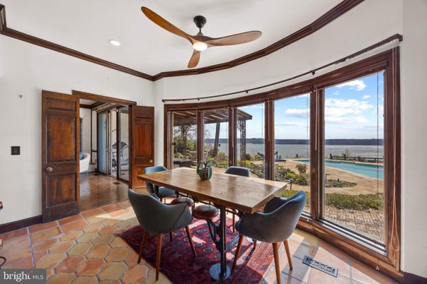 Dining room, Interior, Recessed Lighting, Water