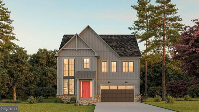 Attached, Exterior, Facade, Farmhouse