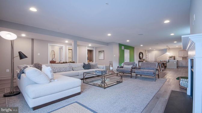 Interior, Kitchen, Living room, Pendant Lights, Recessed Lighting, Wood Texture Flooring