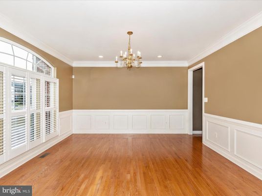 Chandelier, Empty room, Interior, Recessed Lighting, Wood Texture Flooring
