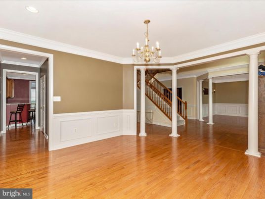 Chandelier, Empty room, Interior, Recessed Lighting, Wood Texture Flooring
