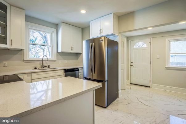 Interior, Kitchen, Marble, Recessed Lighting