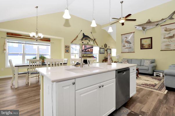 Chandelier, Dining room, Interior, Kitchen, Pendant Lights, Wood Texture Flooring