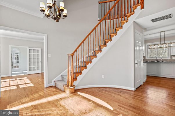 Chandelier, Empty room, Interior, Pendant Lights, Wood Texture Flooring