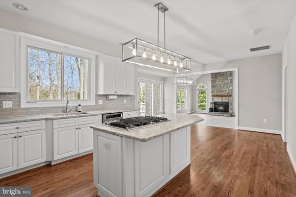 Fireplace, Interior, Kitchen, Pendant Lights, Wood Texture Flooring