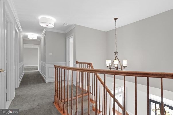 Chandelier, Interior