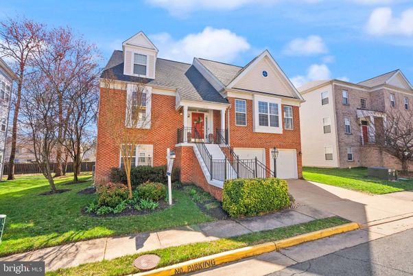 Attached, Exterior, Facade, Brick Facade, Cape Cod