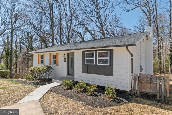 Exterior, Facade, Cape Cod