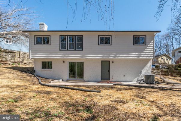 Exterior, Facade, Brick Facade, Raised Ranch