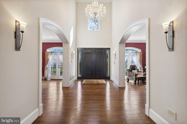 Chandelier, Interior, Wood Texture Flooring