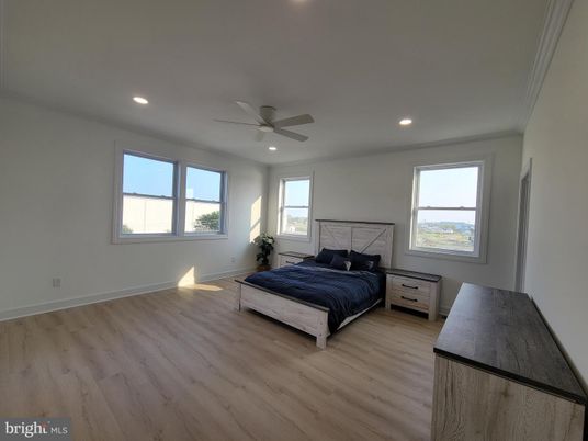 Bedroom, Interior, Recessed Lighting, Wood Texture Flooring