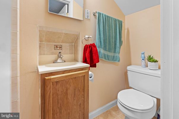 Bathroom, Interior