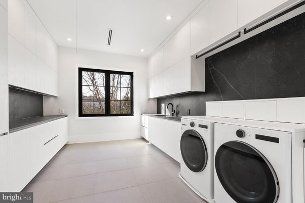 Interior, Recessed Lighting, Washer