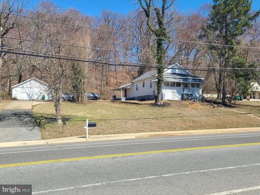 Detached Garage, Exterior
