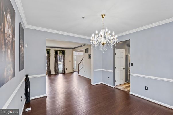 Chandelier, Empty room, Interior, Wood Texture Flooring