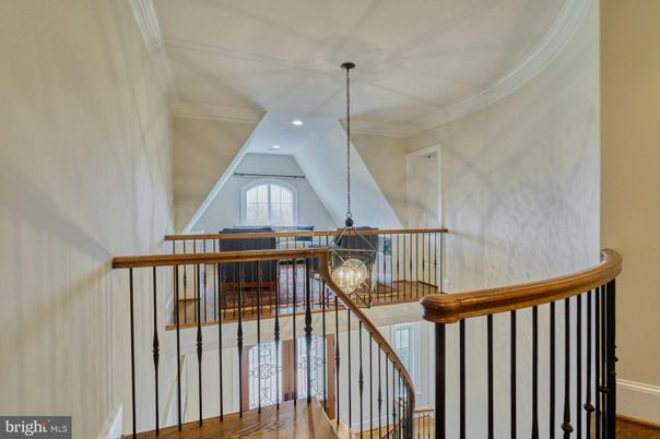 Interior, Pendant Lights, Recessed Lighting, Wood Texture Flooring
