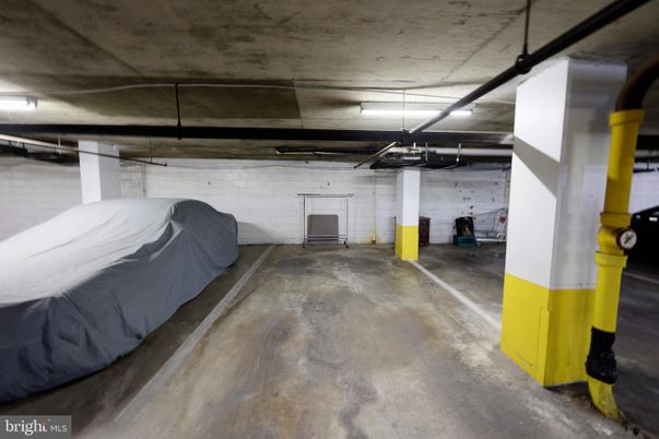 Garage, Interior, Stone Walls