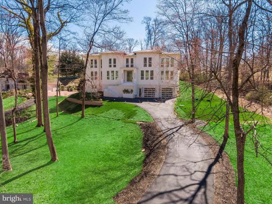 Backyard, Exterior, Facade, Georgian