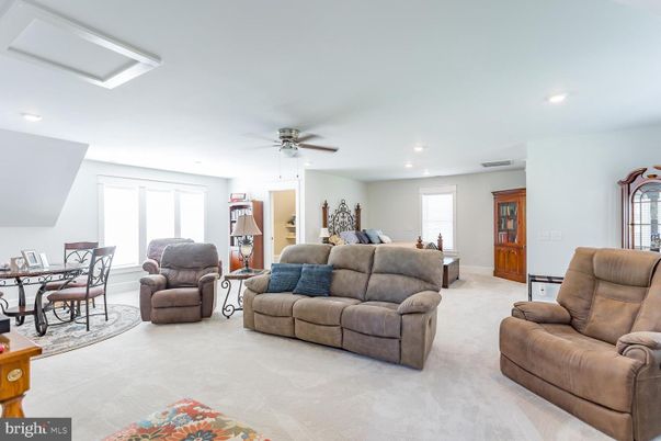 Dining room, Interior, Living room, Recessed Lighting