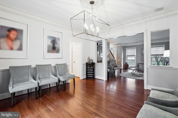Interior, Living room, Pendant Lights, Wood Texture Flooring