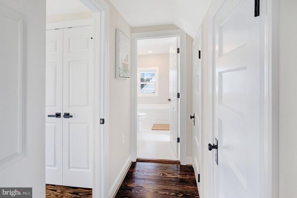 Bathroom, Interior, Recessed Lighting, Wood Texture Flooring