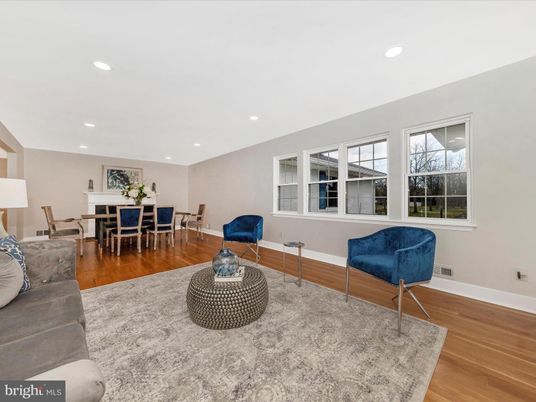 Dining room, Interior, Living room, Recessed Lighting, Wood Texture Flooring