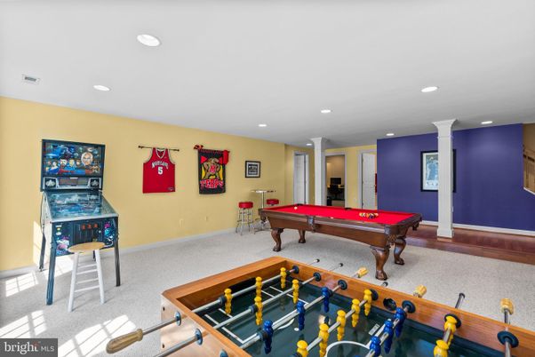 Billiard Table, Game Room, Interior, Recessed Lighting