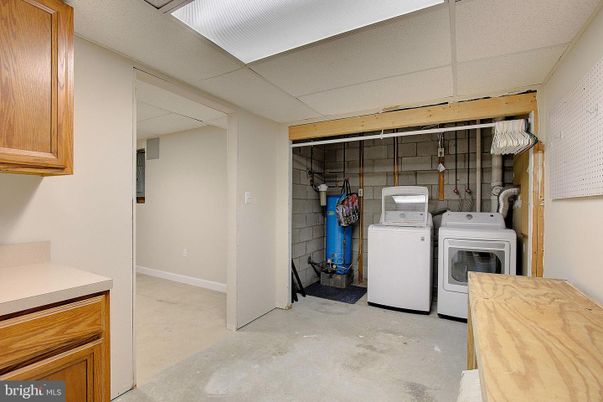 Interior, Washer