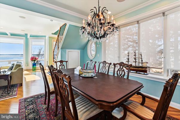 Chandelier, Dining room, Interior, Recessed Lighting, Water, Wood Texture Flooring