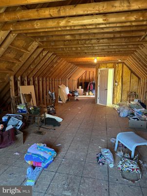 Empty room, Interior, Wooden Beams, Wooden Ceilings, Wooden Walls