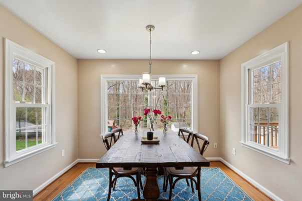 Chandelier, Dining room, Interior, Recessed Lighting, Wood Texture Flooring