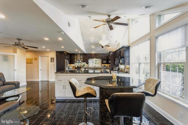 Dining room, Interior, Kitchen, Recessed Lighting