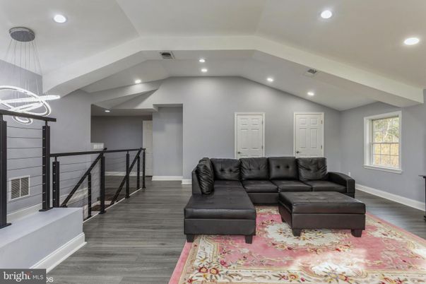 Interior, Living room, Pendant Lights, Recessed Lighting, Wood Texture Flooring