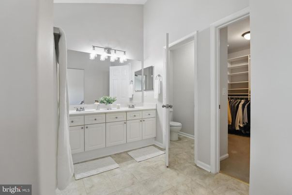 Bathroom, Dual Sink Vanities, Interior, Walk-in Closets