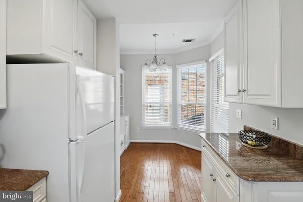 Chandelier, Interior, Kitchen, Wood Texture Flooring