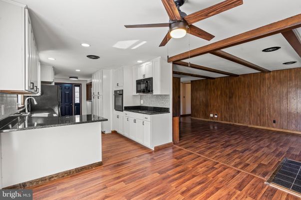 Interior, Kitchen, Recessed Lighting, Wood Texture Flooring