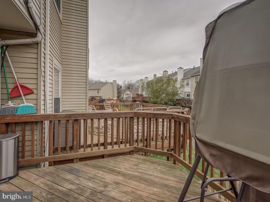 Exterior, Wood Texture Flooring