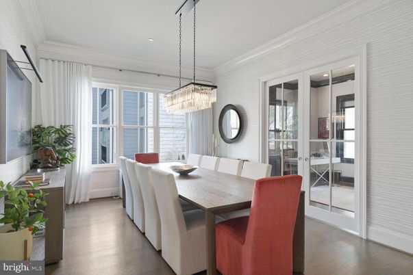 Chandelier, Dining room, Interior, Pendant Lights, Recessed Lighting, Wood Texture Flooring